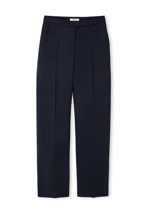 Pantaloni tailored blu navy con gamba dritta, pieghe frontali, tasche laterali e una cintura pulita. Realizzati in un tessuto liscio con una leggera texture.