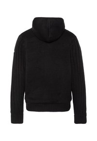 Sweat à capuche noir, texture tricotée, motifs côtelés sur les manches et l'ourlet, dos uni, coupe ajustée, tissu confortable.