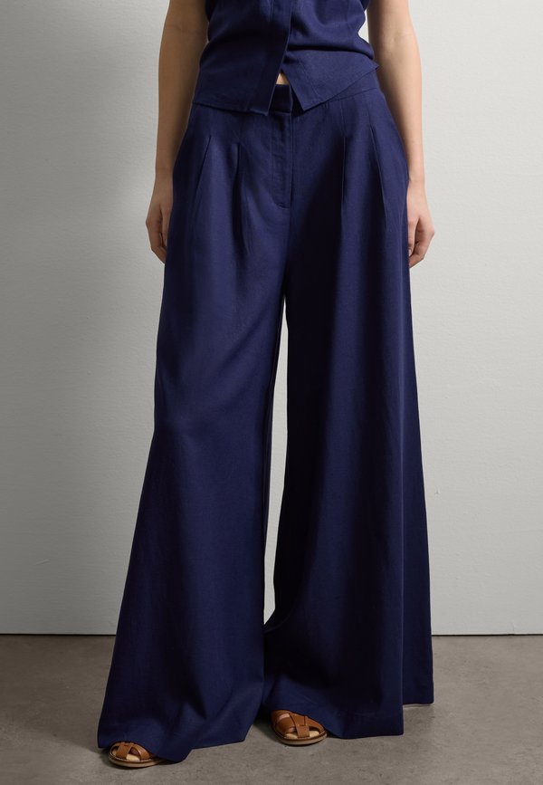 WIDE-LEG PALAZZO - Stoffhose