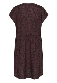 Robe fleurie bordeaux avec manches courtes en forme de petites capes, taille froncée et tissu léger. Présente un motif floral noir sur un fond rouge profond.