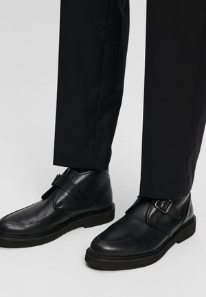 KARNABY MIT SCHNALLE - Bottines - black
