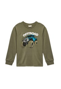Olijfgroen langermige shirt met een grafisch ontwerp van een off-road voertuig in blauw met zwarte en gele accenten, vetgedrukte "OFFROAD" tekst erboven.