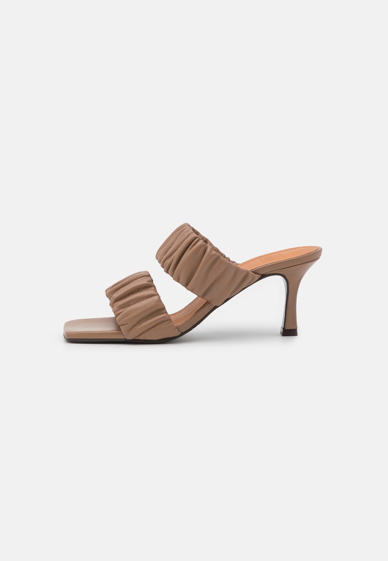 Billi Bi Mules de salto - nuez