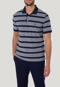 Niet geselecteerd, salute