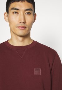 BOSS WESTART - Camisola - dark red