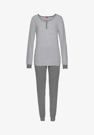 Grau gestreiftes Langarmshirt mit rundem Ausschnitt und Knopfdetail, kombiniert mit einfarbigen grauen Hosen mit taillierter Beinform.