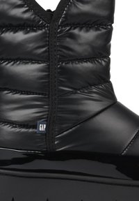 GAP Botas para la nieve - black