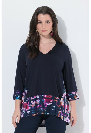 BORDER PRINT STRETCH SLINKY TOP - Svetr - dark marine
