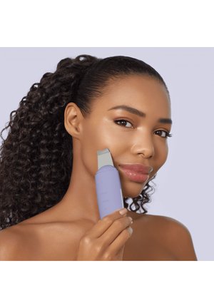 GESKE, MICROCURRENT SKIN SCRUBBER BLACKHEAD REMOVER 9 IN 1 - Hudplejeredskab - purple