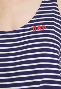 GAP Top - dark blue