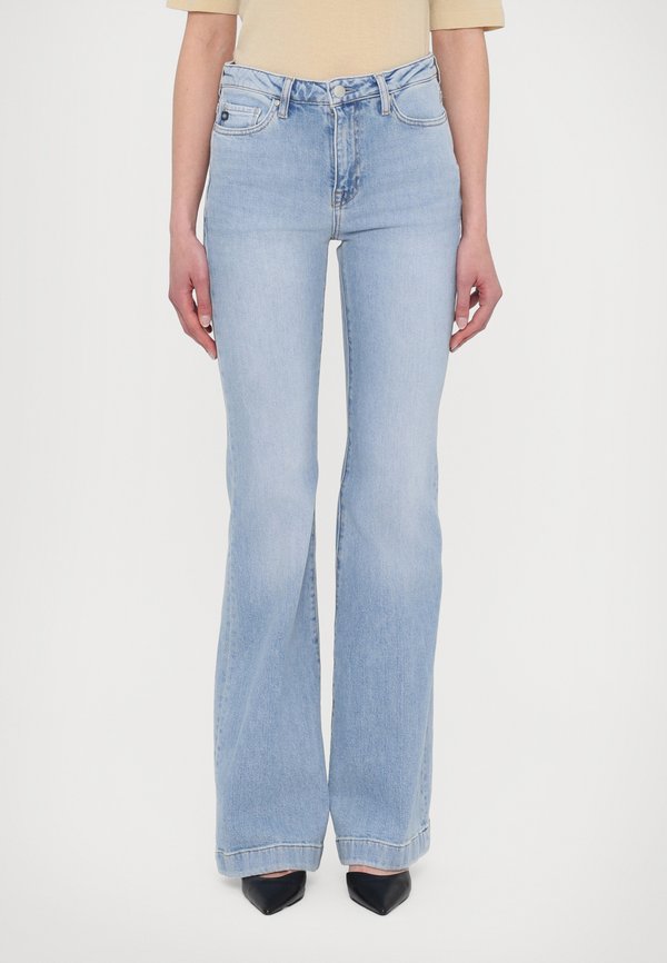 TROPEA - Flared Jeans - vand