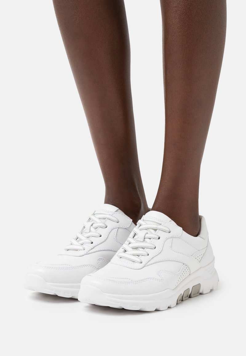 gabor comfort trainers