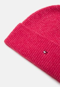 Tommy Hilfiger ESSENTIAL FLAG FUZZY   - Berretto - heritage pink