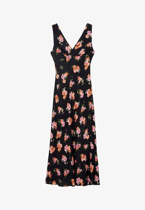 Svart blommig klänning med V-urringning och ärmlös design, prydd med rosa och orange blommor utspridda över hela, tillverkad av ett lätt material.