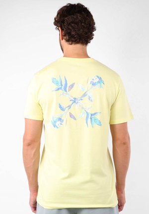TROPICS - T-shirt imprimé - citron