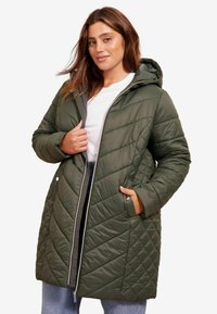 Friends Like These CURVE LONGLINE  REGULAR FIT - Ziemas mētelis - khaki green