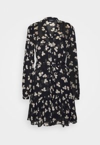 Černé šaty s výstřihem do V a dlouhými rukávy, s květinovým motýlím vzorem v krémové barvě, se zvýrazněným pasem a volánkovým lemem.