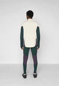 adidas Performance JUVENTUS PRO PANT - Equipación de clubes - shadow green