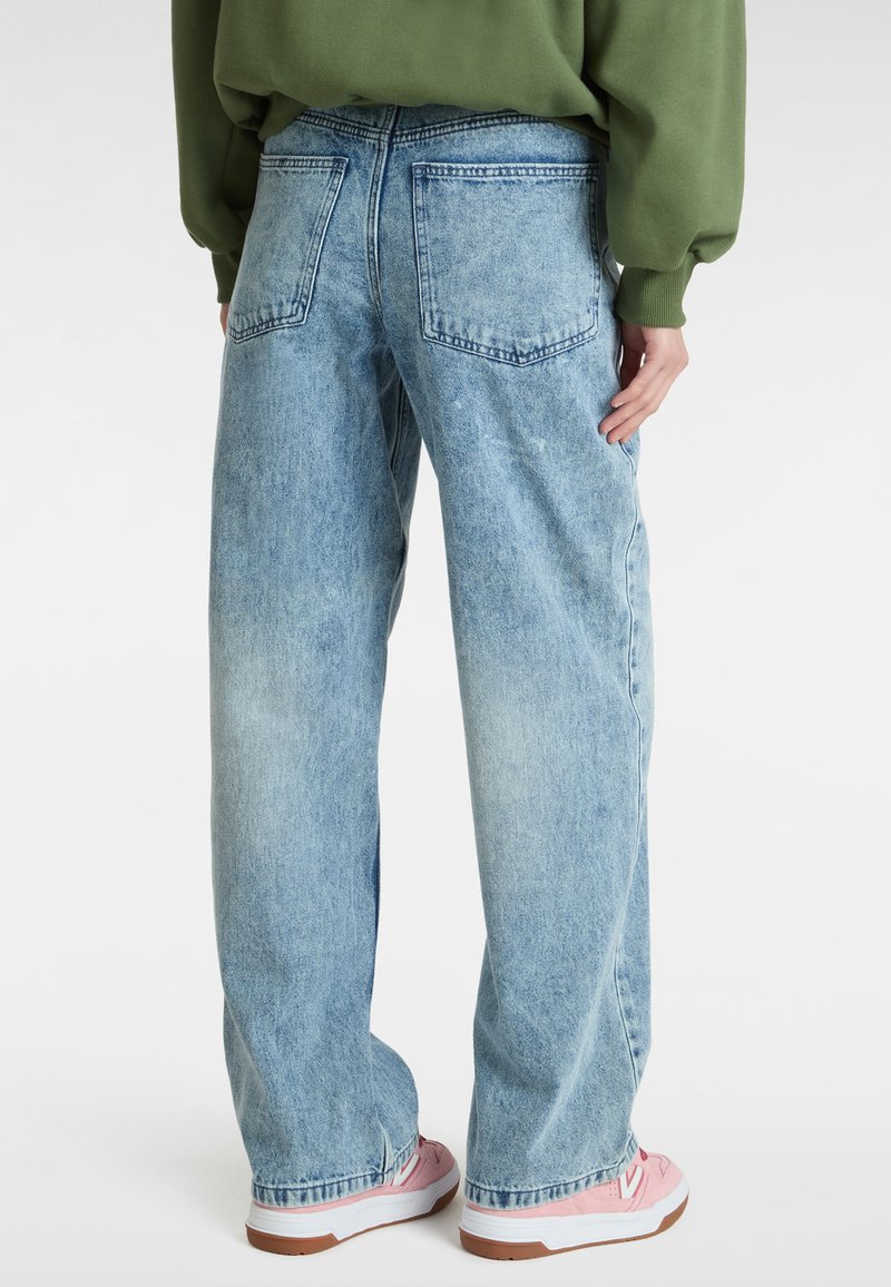 Vans SIRELLE POCKET PUDDLE - Džíny Relaxed Fit - medium blue