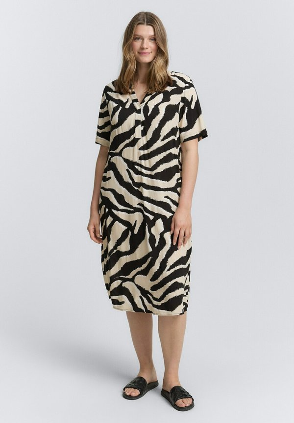 PLUS SIZE MIDI - Freizeitkleid - abstract beige zebra