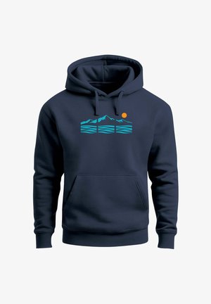 Marineblauer Hoodie mit Fronttasche, verstellbarer Kapuze und Grafik mit türkisfarbenen Bergen, Wasserwellen und einer orangefarbenen Sonne auf der Brust.