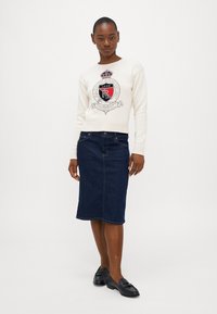 Lauren Ralph Lauren Petite RIEDNEE LONG SLEEVE - Vesta - mascarpone cream multi