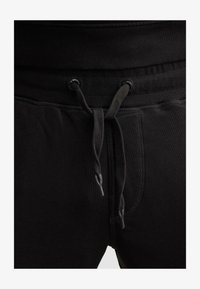 Δεν επιλέχθηκε, black