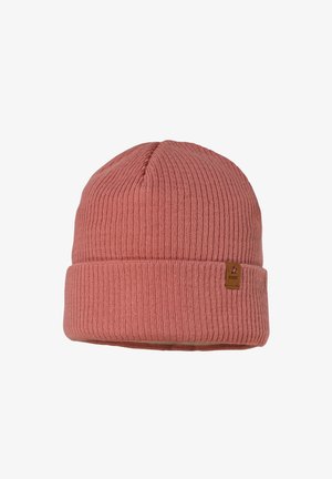 Gerippte rosa Strickmütze mit umgeschlagenem Bündchen und kleinem braunem Logostreifen an der Seite, freigestellt auf weißem Hintergrund.