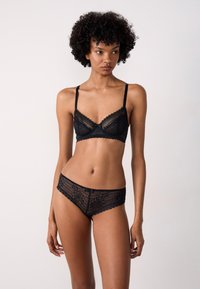 Etam - Biustonosz z fiszbiną