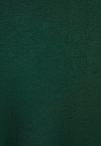 Thumbnail Image 3