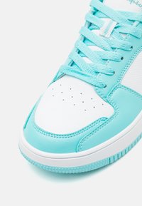 Champion RD18 UNISEX - Zapatillas - light blue/white