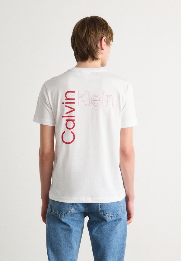 ANGLED BACK LOGO - Print T-shirt