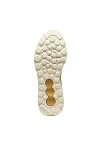 Suola in gomma bianca con motivi circolari e fori di ventilazione; presenta una sezione centrale gialla con texture a nido d'ape; visibile il marchio Geox.