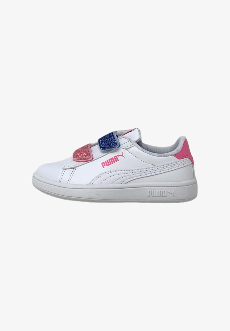 Sneakers bianchi con cinturini in velcro. Presentano un accento glitter rosa e blu, una texture liscia e una suola in gomma con logo del marchio.