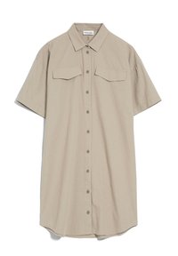 Chemise à manches courtes en tissu beige clair avec deux poches poitrine et une coupe droite. Texture lisse et design de col classique.