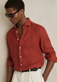 Reiss REGULAR FIT - RUBAN BUTTON-THROUGH  - Majica - red