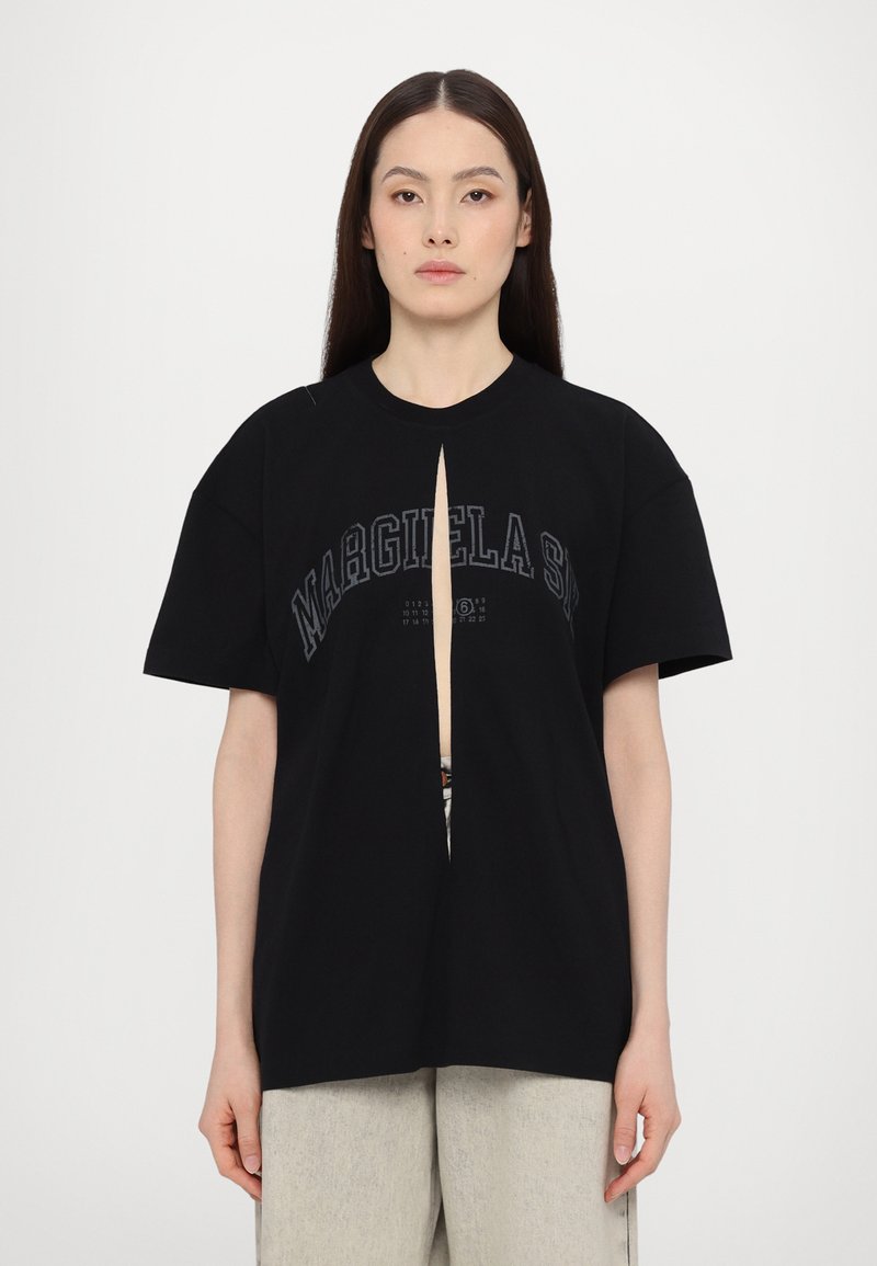 MM6 Maison Margiela - SHORT SLEEVED - T-Shirt print - black, Vergrößern