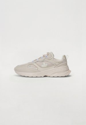 Baskets basses - off white