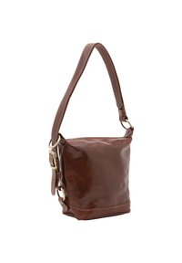 Borsa a spalla in pelle marrone con una superficie liscia, forma rettangolare, tracolla unica e dettagli in metallo. Visibili dettagli di cucitura dorata.