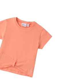 Camiseta de algodón color coral con mangas cortas, detalle de nudo torcido en la parte delantera y pequeño adorno de rhinestone en el dobladillo, escote redondo.