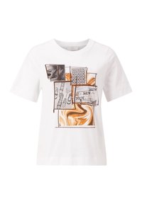 Camiseta blanca de algodón con estampados gráficos multicolores en tonos marrones y negros, con un corte holgado y mangas cortas.