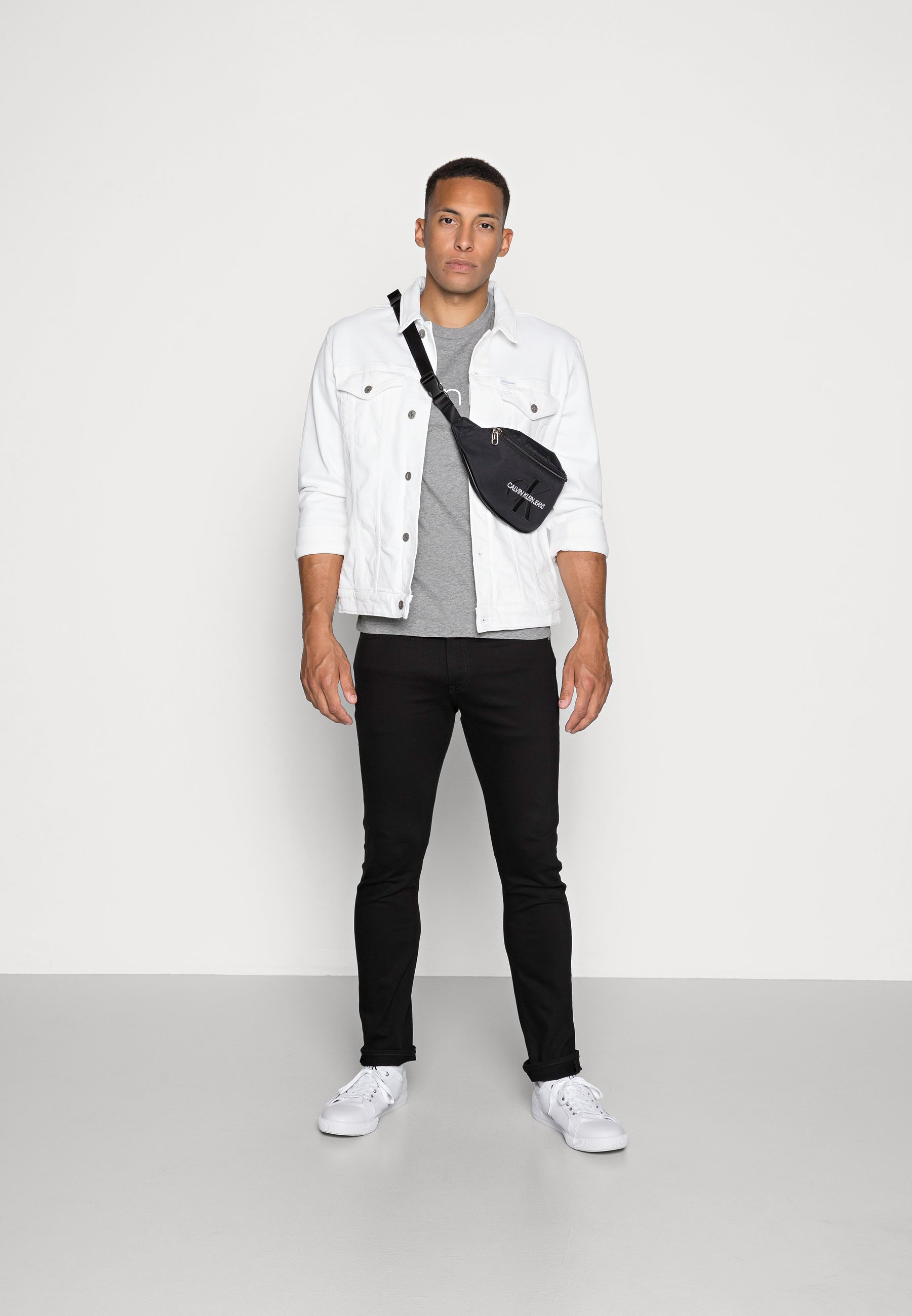 Calvin Klein Jeans WEST CUT - Prigludę 