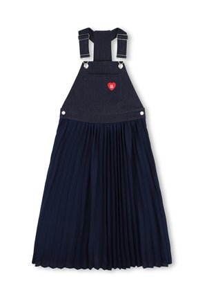 Robe bleu foncé avec jupe plissée et bavette effet denim avec bretelles réglables et poche avant avec petit logo cœur rouge.