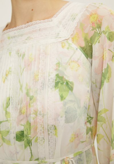 Needle & Thread IMMORTAL ROSE VIOLA GEORGETTE BALLERINA DRESS - Maxi dress - moonshine