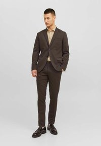 Jack & Jones PREMIUM JPRFRANCO TROUSER - Pantalones chinos - chocolate torte
