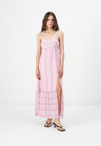 Hollister Co. BABYDOLL MAXI - Maxiklänning - light pink/white