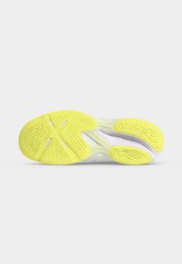 ASICS NETBURNER BALLISTIC FF 4 - Παπούτσια χάντμπολ - white/safety yellow