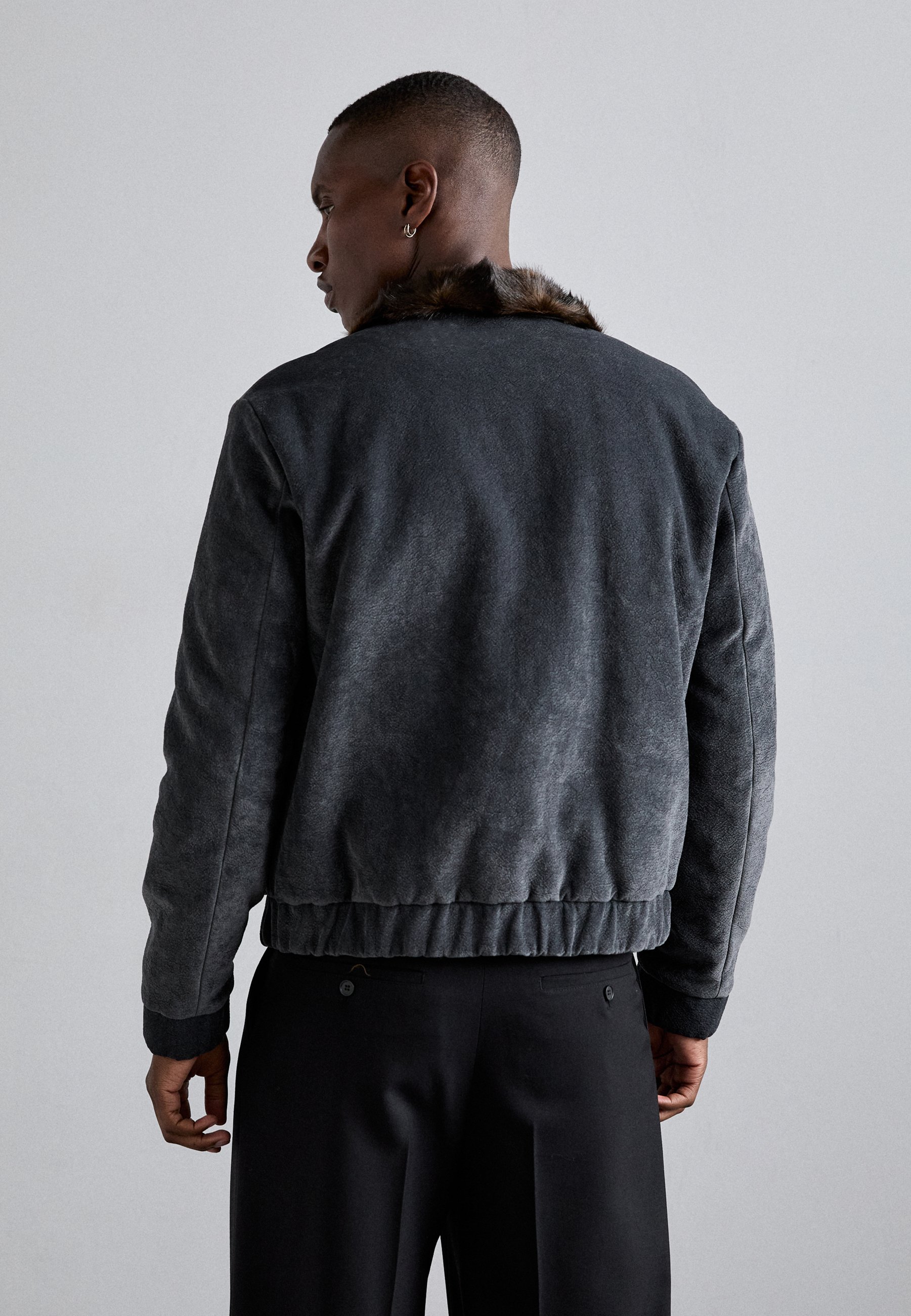 ジャケット・アウター ArmaniJeans Collar Fur Suede Tone Jacket Emporio Armani BLOUSON - Bomber Jacket - antracite/anthracite