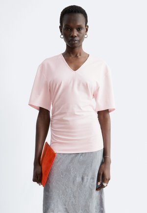 & OTHER STORIES, & OTHER STORIES GATHERED V-NECK T-SHIRT - T-shirt basique - pink