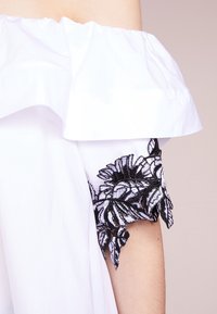 Pinko Camicetta - white